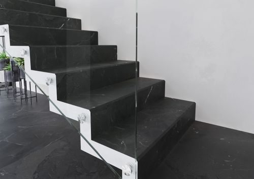 Escada Em Porcelanato — Saiba Como Personalizar Este Ambiente